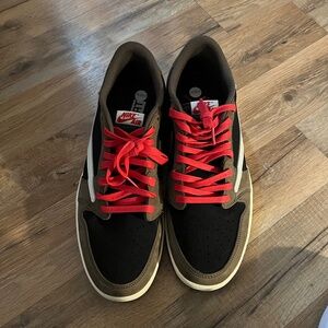 Travis Scott nike size 13